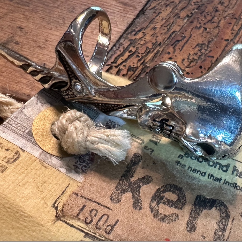 halloween rings FREE WITH A PURCHASE - Picture 7 of 16